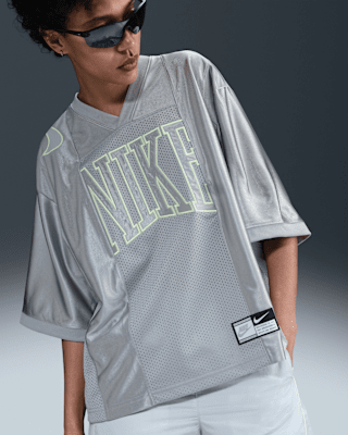 nike sportswear Женский джерси оверсайз с короткими рукавами и графическим рисунком nike sportswear Женский джерси оверсайз с короткими рукавами и графическим рисунком