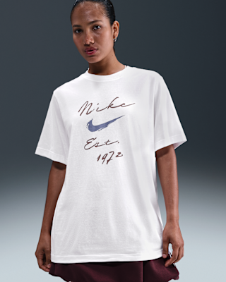 nike sportswear essentials Женская свободная футболка nike sportswear essentials Женская свободная футболка