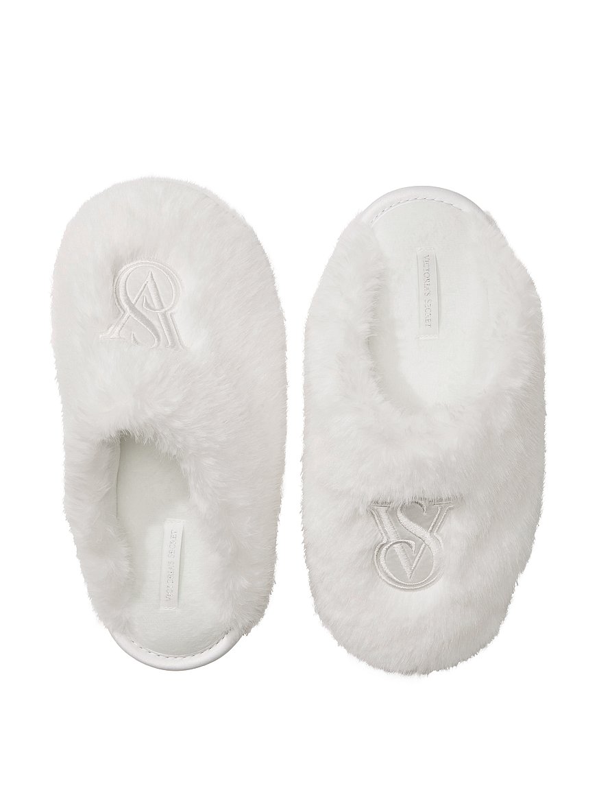 luxe plush closed toe slippers luxe plush closed toe slippers