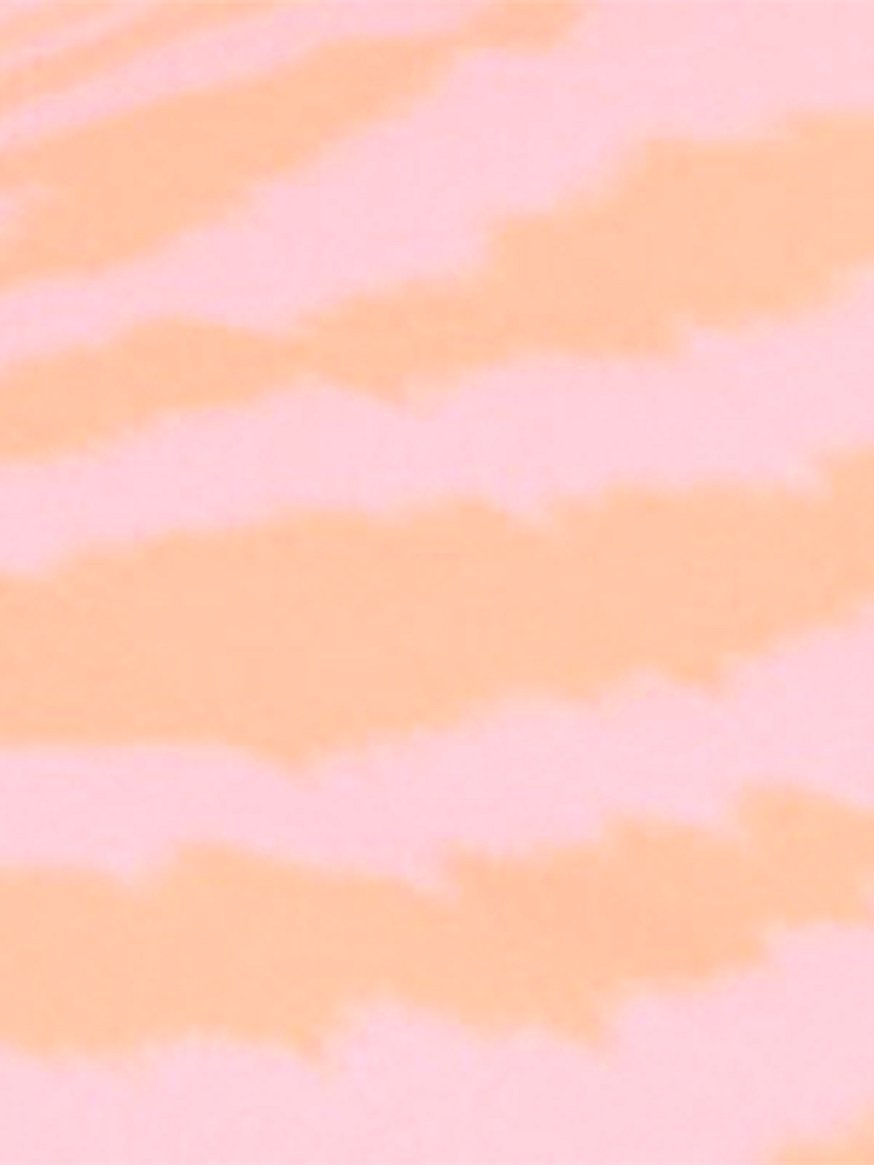 pink relay™ circle skort pink relay™ circle skort