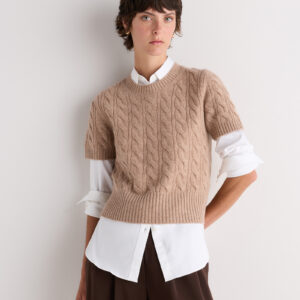 Витрина mongolian cashmere shrunken cable tee
