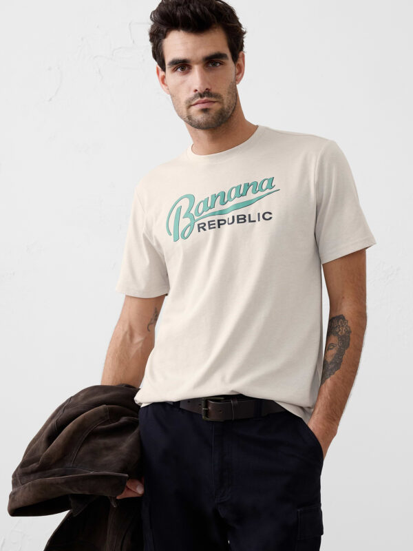 graphic t shirt