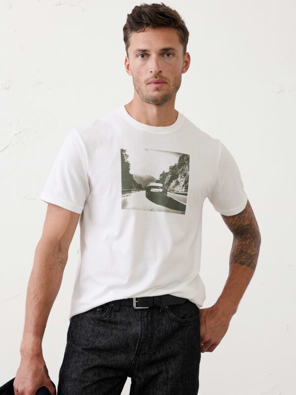graphic t shirt