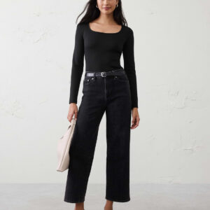 Витрина soft touch square neck top