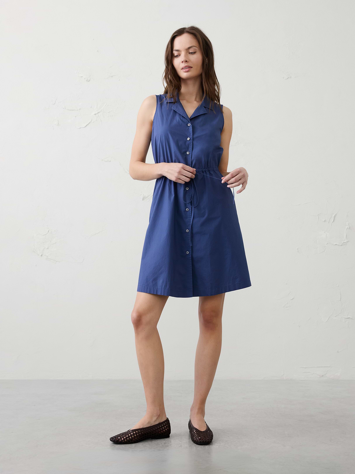 cinched poplin above knee shirtdress cinched poplin above knee shirtdress