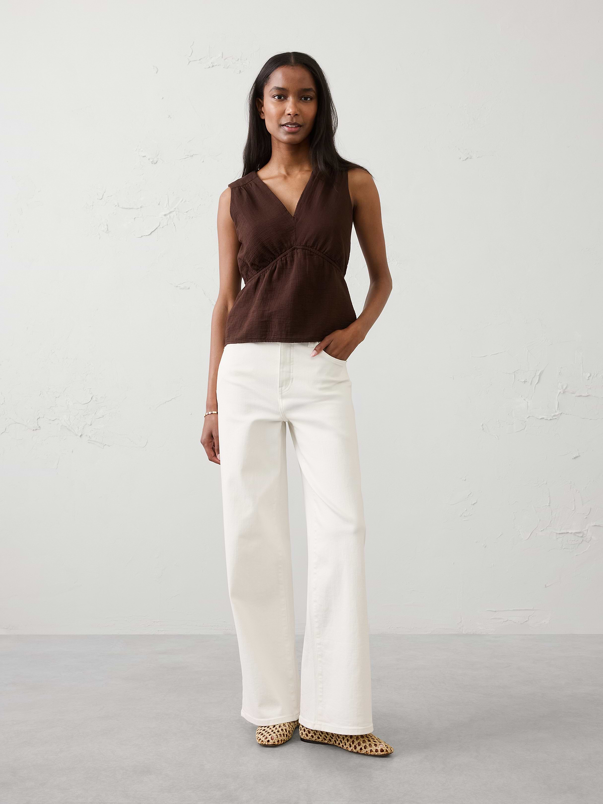gauze v neck top gauze v neck top