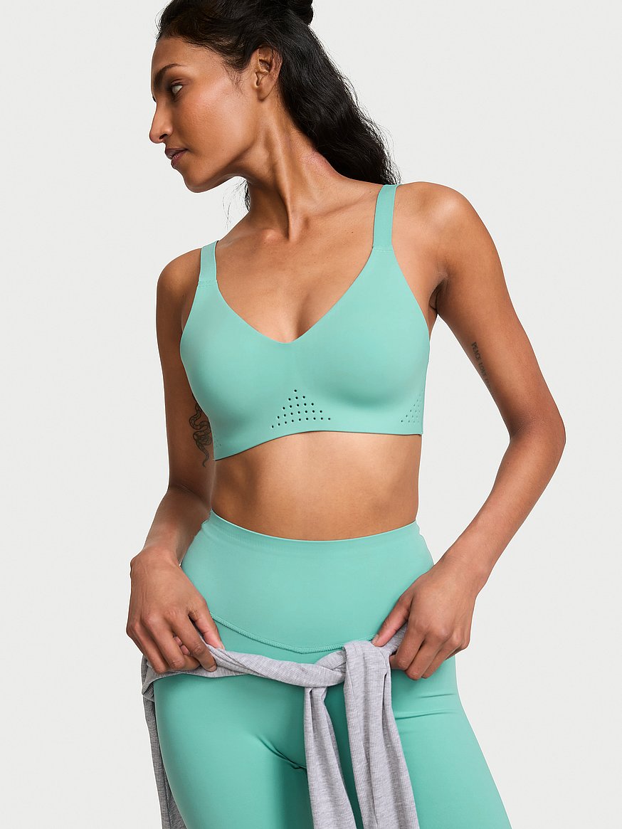 vsx featherweight™ medium v neck sports bra vsx featherweight™ medium v neck sports bra