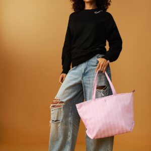 Home travel zip tote bag