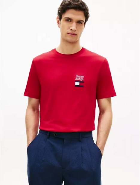 stacked logo t shirt