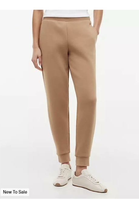 relaxed fit sweatpant