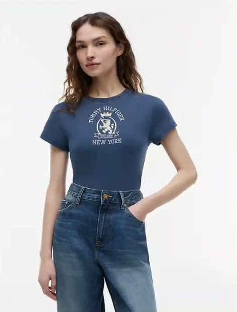 slim fit garment dyed crest logo t shirt
