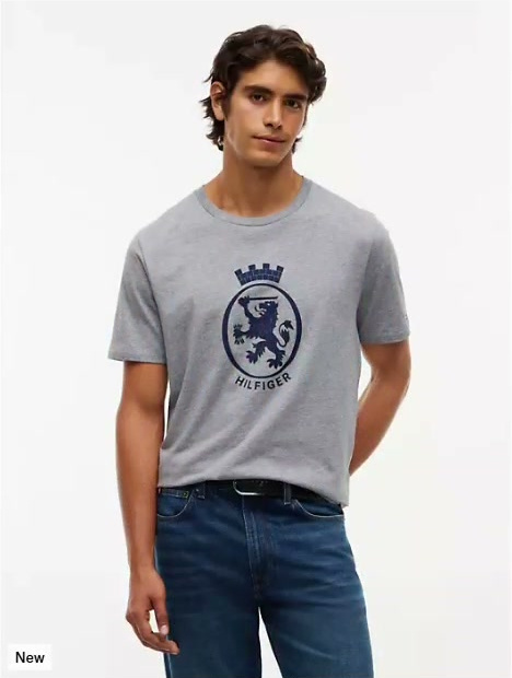 big crest logo t shirt