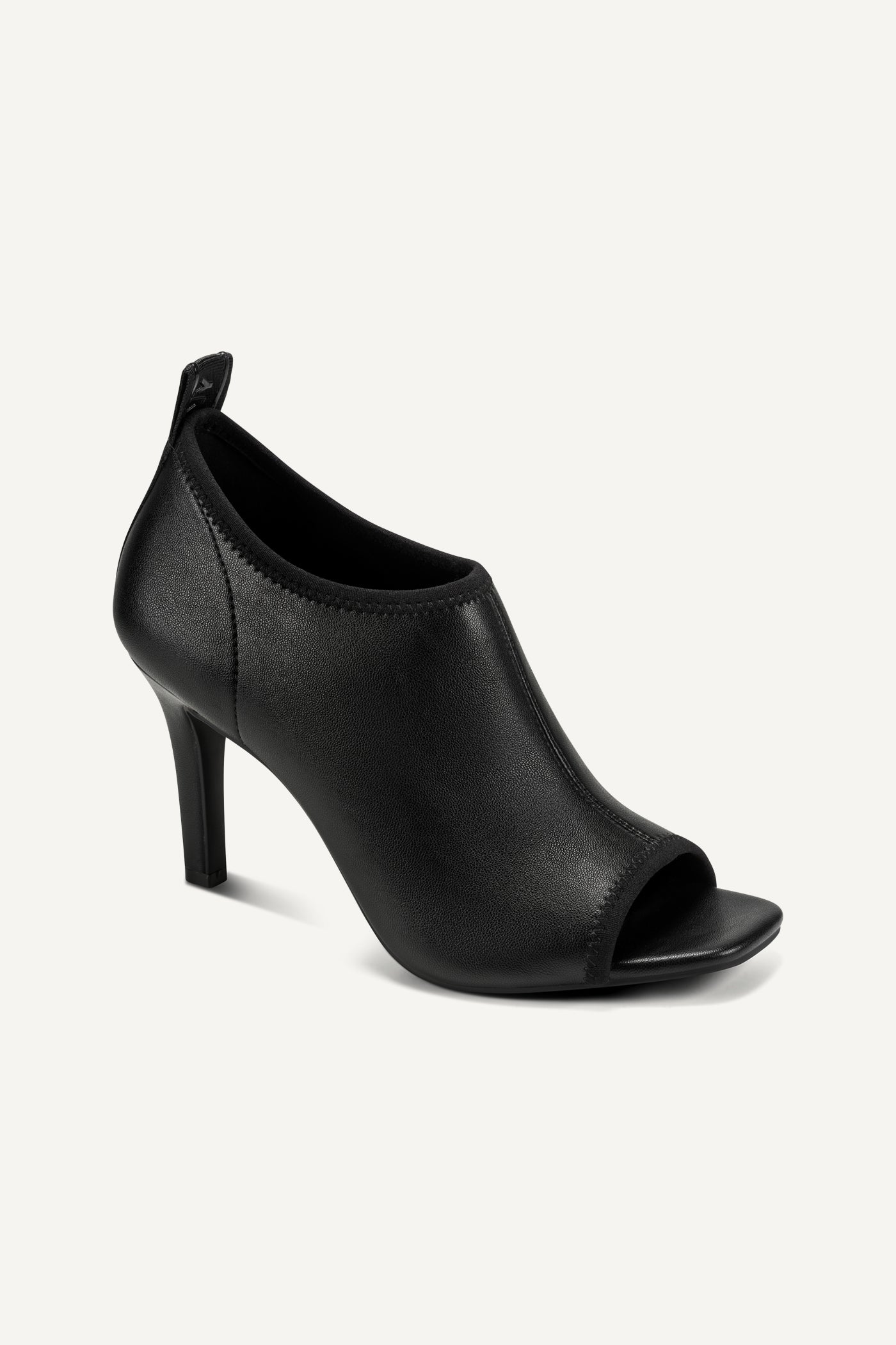 brynna sandalboot k3655123 black 3 4profileview brynna sandalboot k3655123 black 3 4profileview