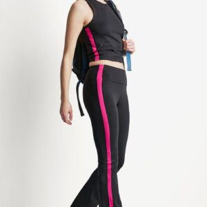 dknydp02126 41a dp6p3870 frf retailb b914e4e6 cf8f 4581 92ea 3320c402edcd