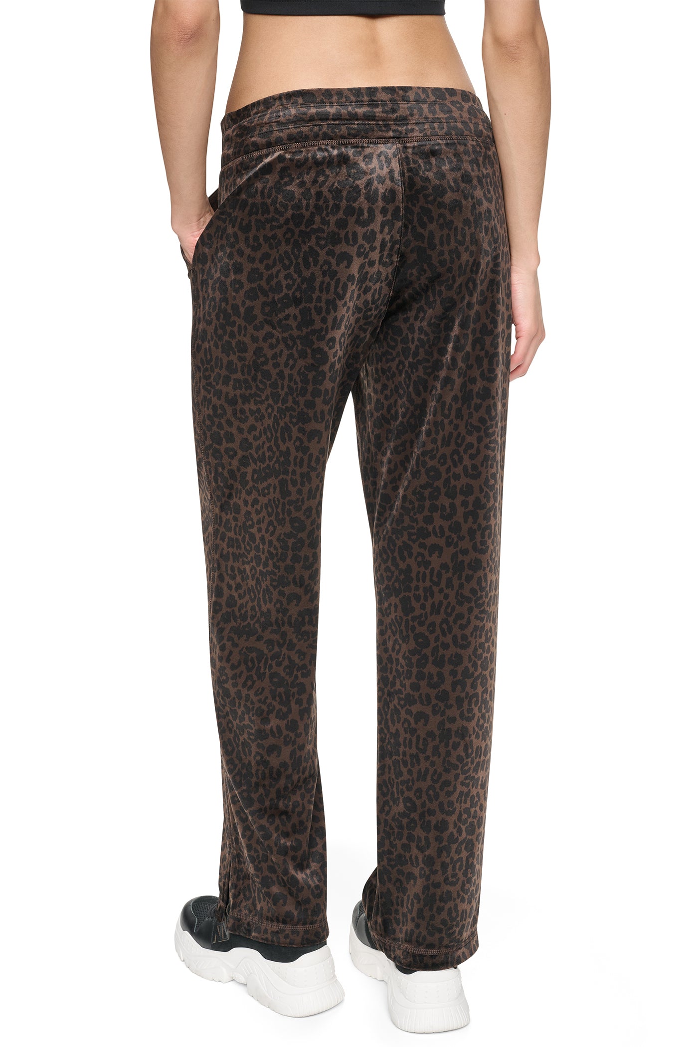 dknydp11726 87 dp6p3985 i0w b dknydp11726 87 dp6p3985 i0w b