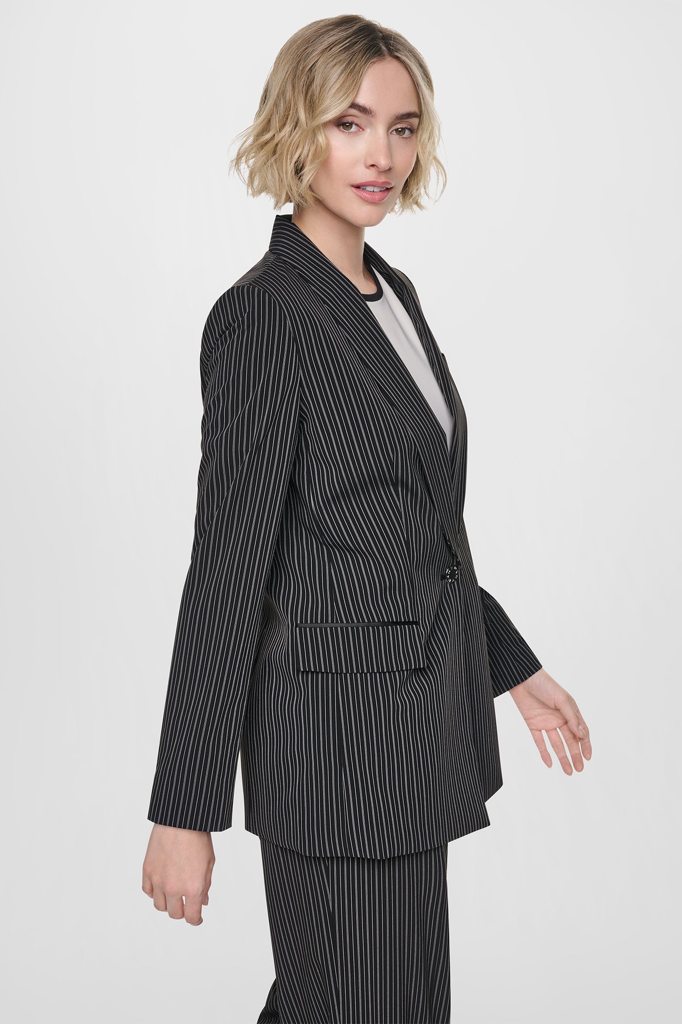 dknydu07926 10 ue6jm725 biy s 94ce37c6 9b3f 45b8 9679 6111706d8f0c dknydu07926 10 ue6jm725 biy s 94ce37c6 9b3f 45b8 9679 6111706d8f0c