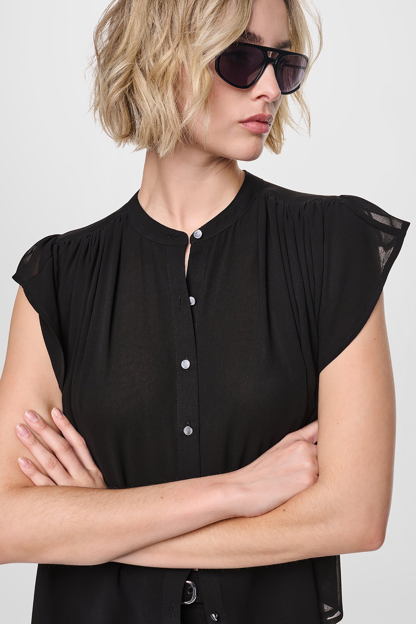 dknydu07926 20r ue6ti639 blk retaila 2a14a63d d072 4a26 ae38 fb8dc64539aa dknydu07926 20r ue6ti639 blk retaila 2a14a63d d072 4a26 ae38 fb8dc64539aa