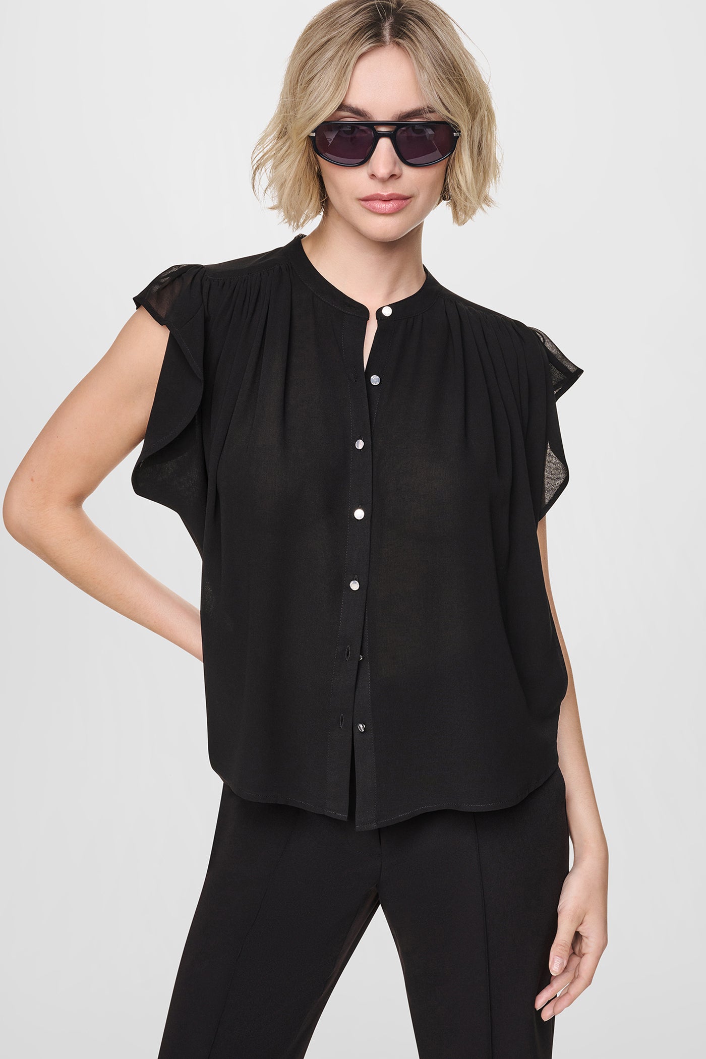 dknydu07926 20r ue6ti639 blk retaile 7f7af830 5e29 49a0 9c0e d26a2cce1043 dknydu07926 20r ue6ti639 blk retaile 7f7af830 5e29 49a0 9c0e d26a2cce1043