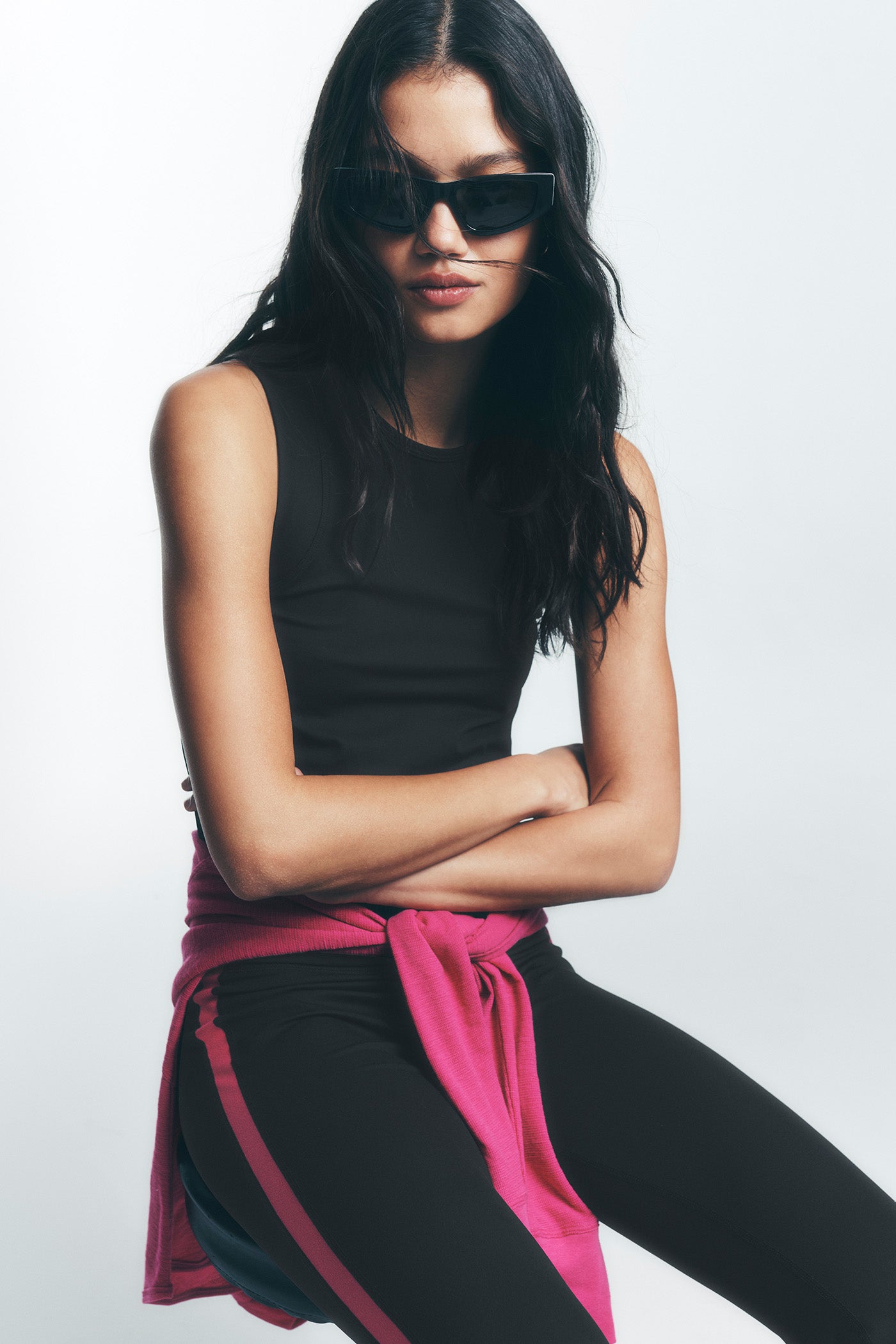 dkny su26 editorial 49 1400x2100 256dc4fe f234 4c55 a1d1 5a2de66bc654 dkny su26 editorial 49 1400x2100 256dc4fe f234 4c55 a1d1 5a2de66bc654