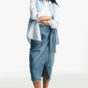 dkny su26 editorial 66 1400x2100 bbf305fe dde8 48c5 8a5f 5f0e0edebe70