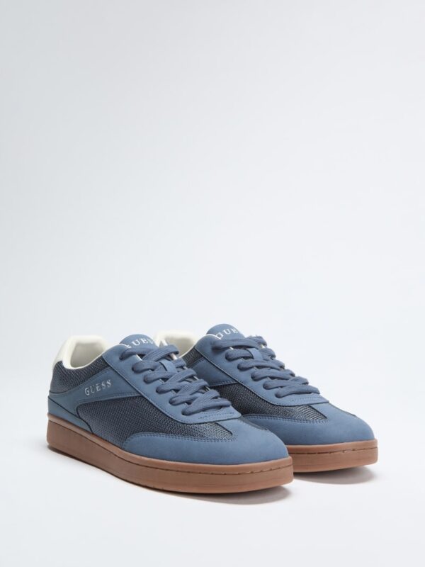 lely signature sneakers