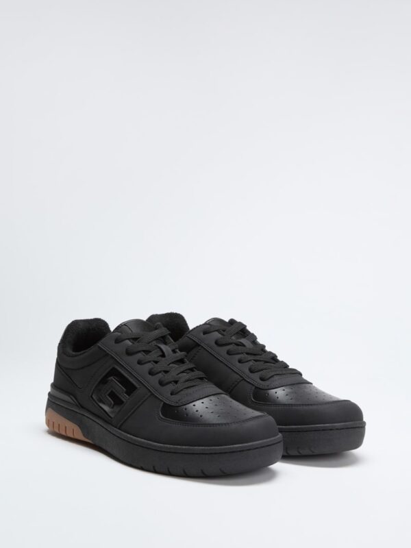 nastele signature g sneakers