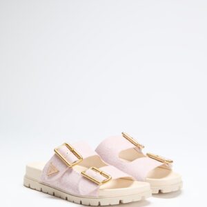 fasten sandals
