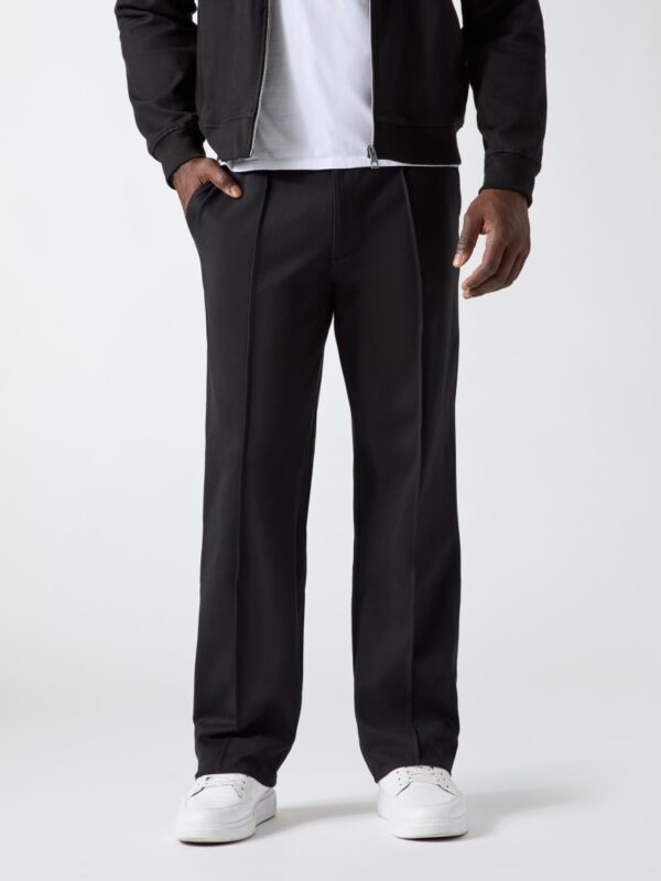 regular fit sweatpants