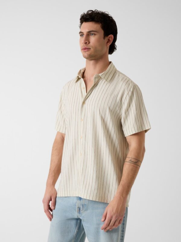 striped shirt