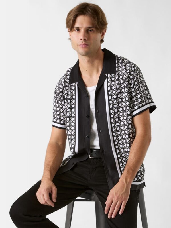basketweave border shirt