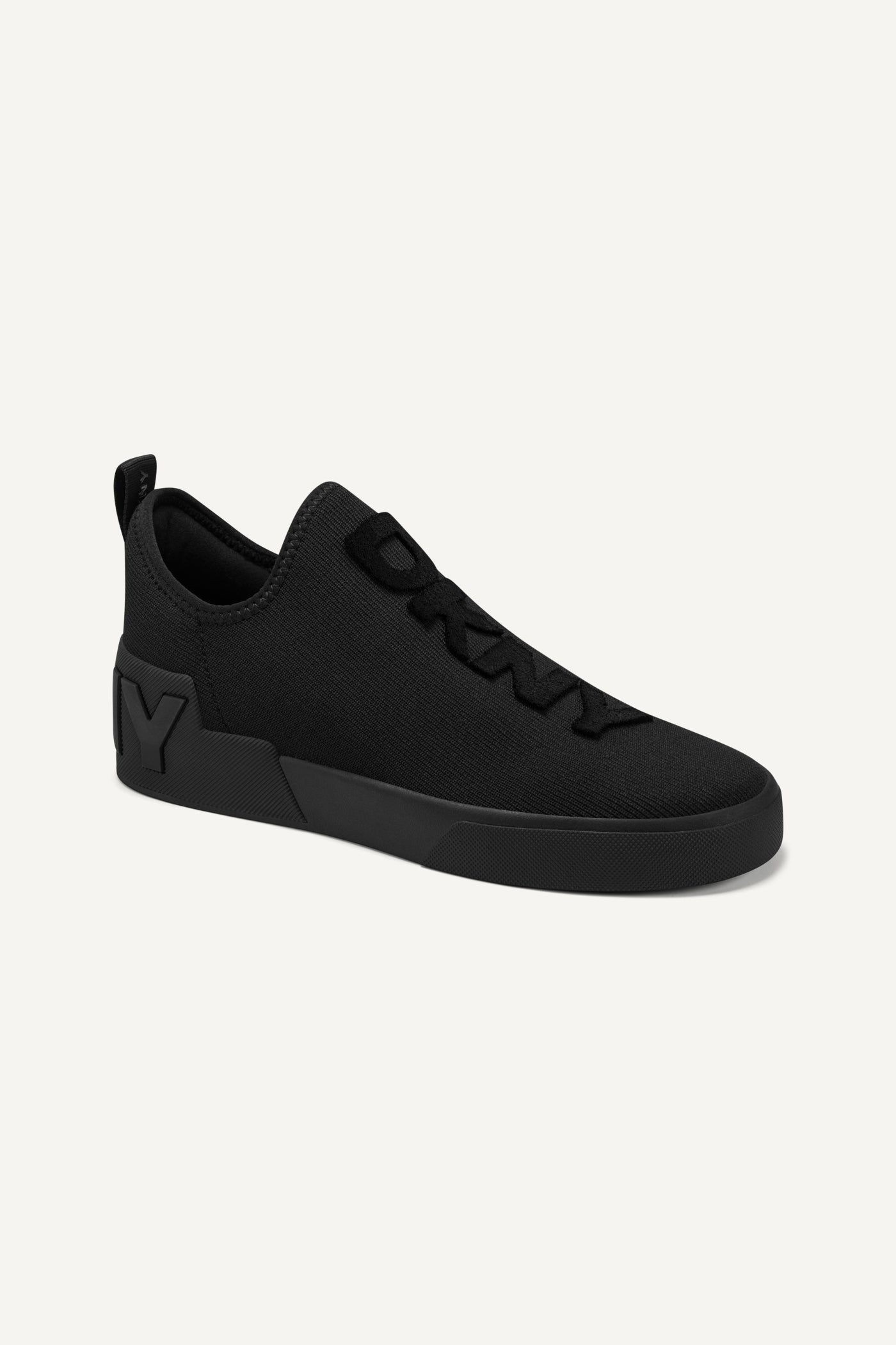 maize sliponsnea k3652291 black 3 4profileview maize sliponsnea k3652291 black 3 4profileview