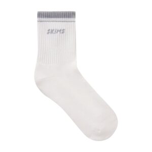 Витрина skims socks ribbed quarter crew logo sock