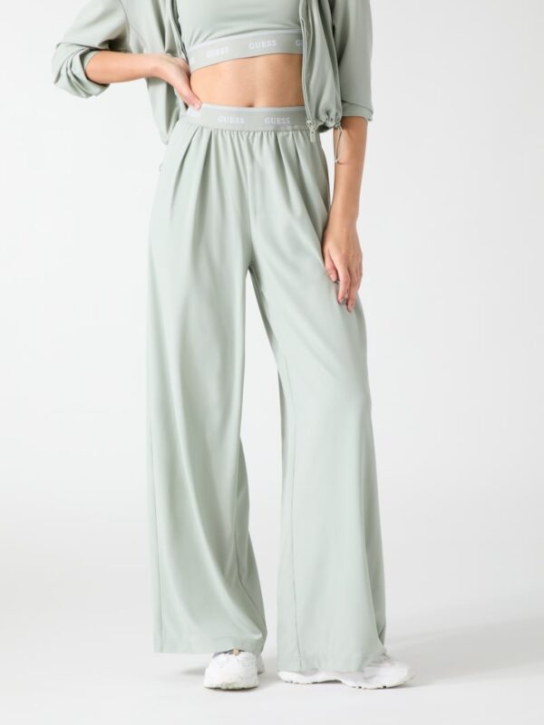 relaxed fit sweatpants