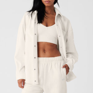 Оригинальное название: velour mountain side shacket