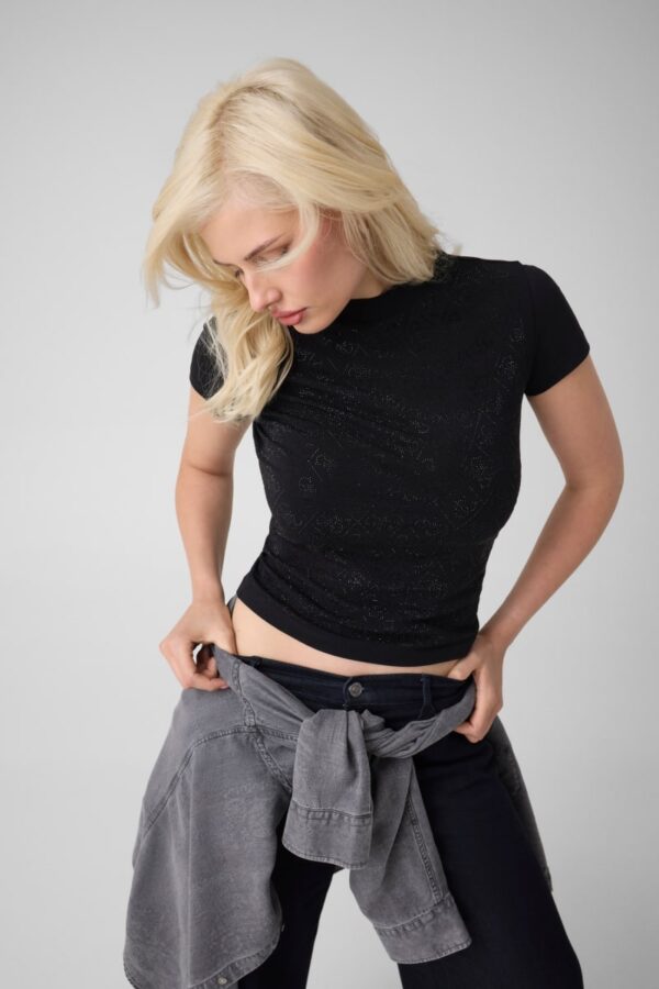 rhinestone quattro g mock neck tee