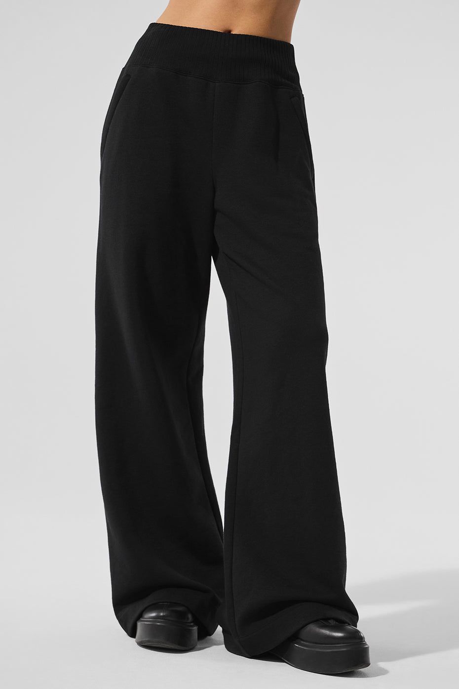 Обсуждение serenity wide leg sweatpant Обсуждение serenity wide leg sweatpant