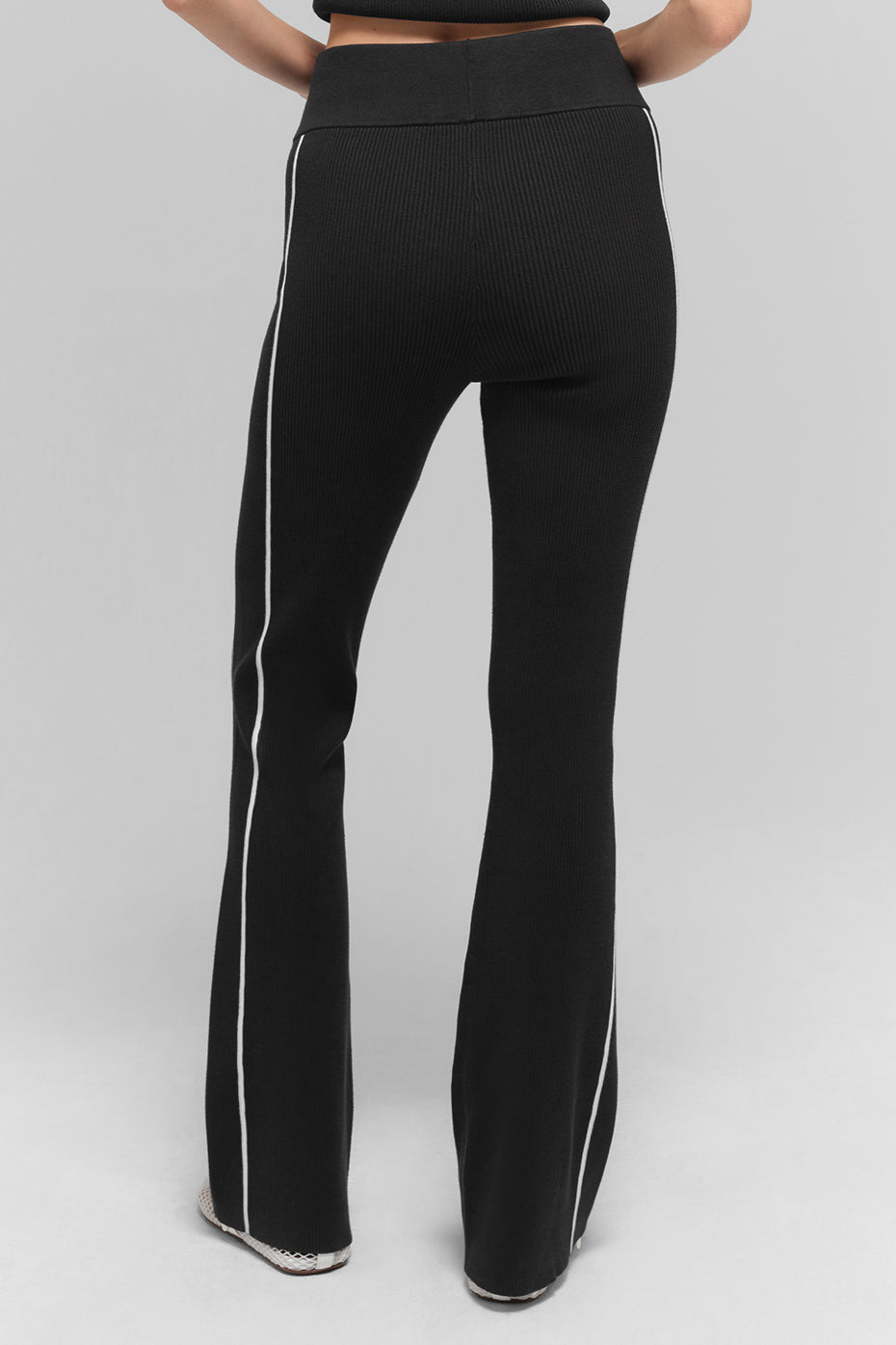 Оригинальное название: sweater knit highline flare pant Оригинальное название: sweater knit highline flare pant