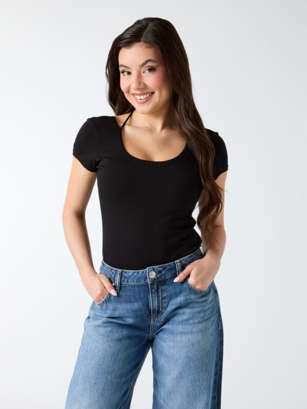 stretch scoop neck top