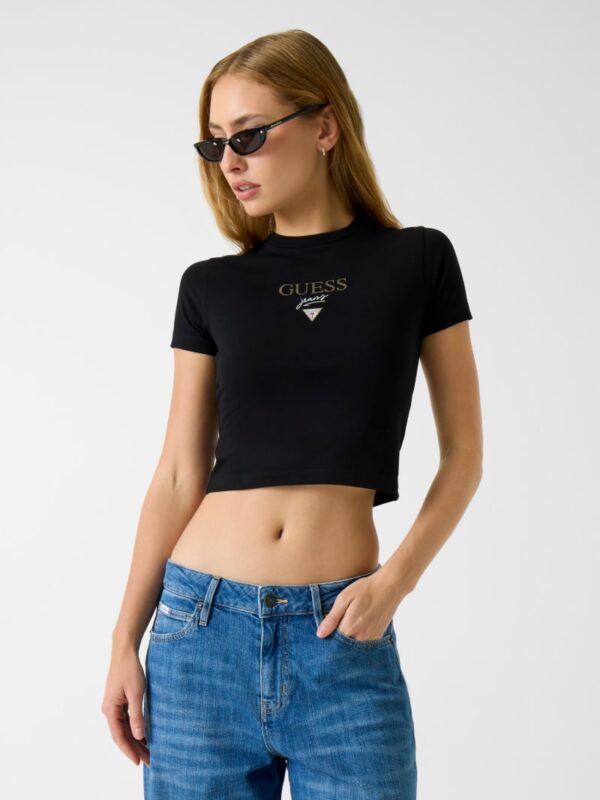 embroidered logo t shirt