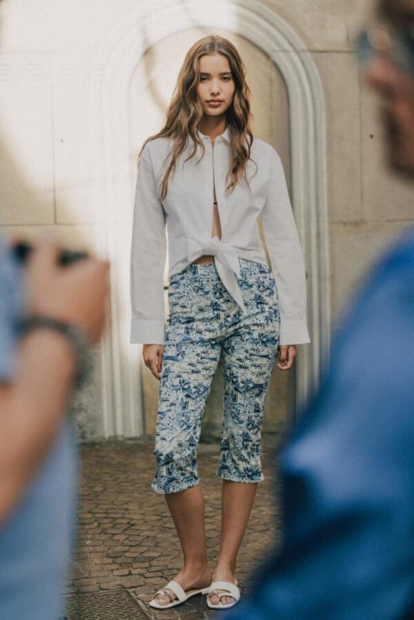printed capri pants