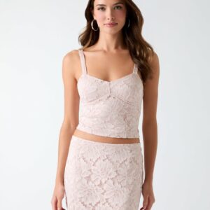 lace cropped top