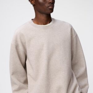 oversized sweatshirt