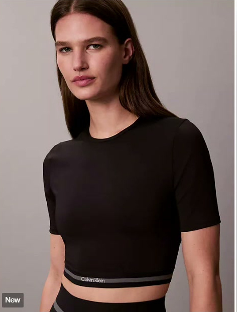 icon sport cropped t shirt