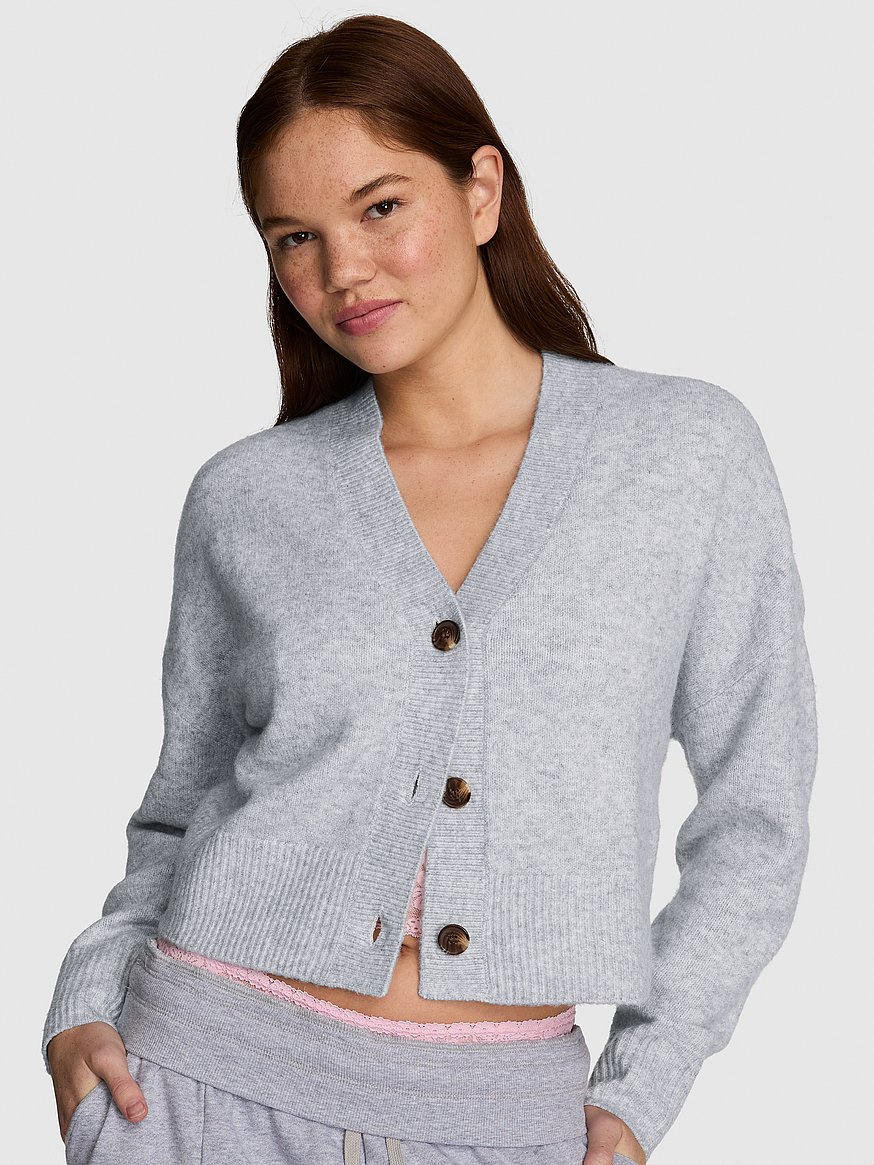 comfy girl cropped v neck cardigan comfy girl cropped v neck cardigan