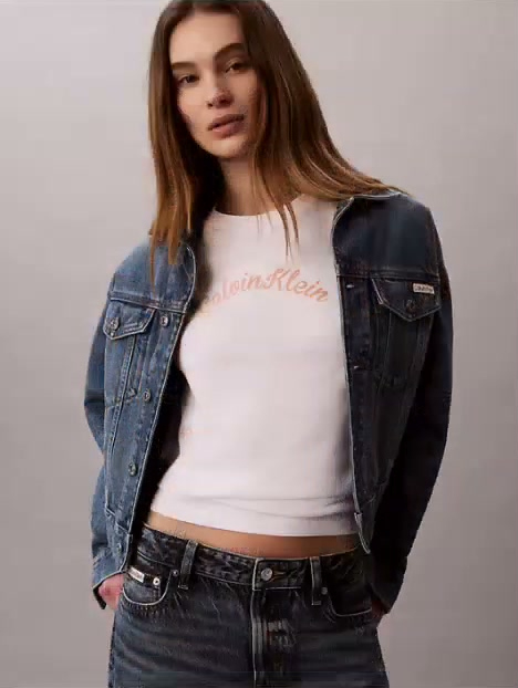 felt logo graphic classic t shirt