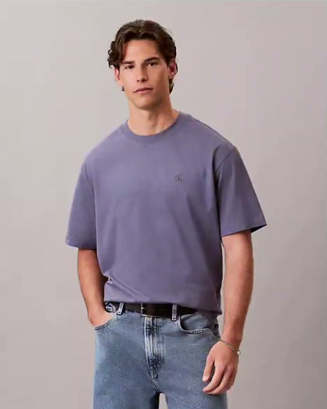 monogram logo relaxed crewneck t shirt