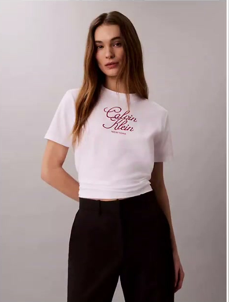 script logo graphic classic t shirt