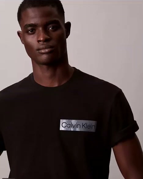 garment washed graphic logo tee