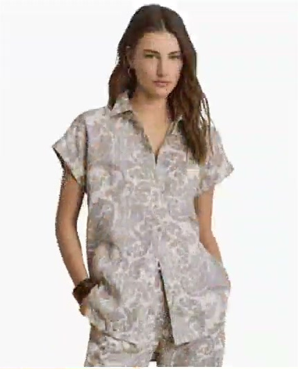 lauren ralph lauren — women's buttoned placket short sleeve shirt. lauren ralph lauren — women's buttoned placket short sleeve shirt.
