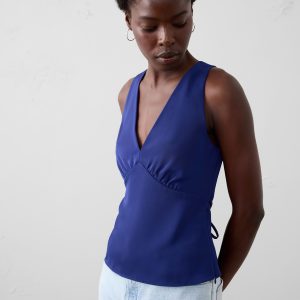v neck top